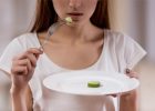 „Anoreksja, bulimia i ortoreksja a relacje w rodzinie – refleksja nad genezą zaburzeń odżywiania.” – Mikołaj Babarowski